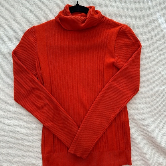 Sessun Women's Red Turtleneck Sweater - Picture 1 of 5